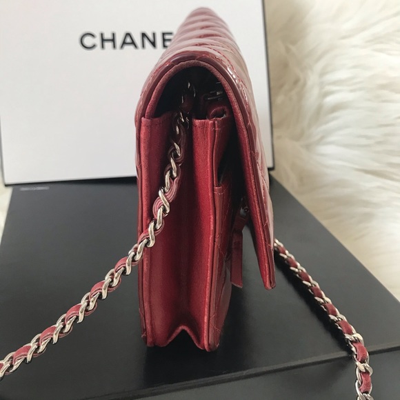 ❤️SOLD❤️ CHANEL Quilted Red Patent Leather WOC - Picture 8 of 16